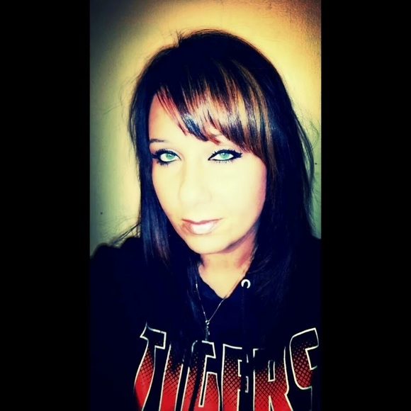 Meet your Posher, Kim - Picture 1 of 1